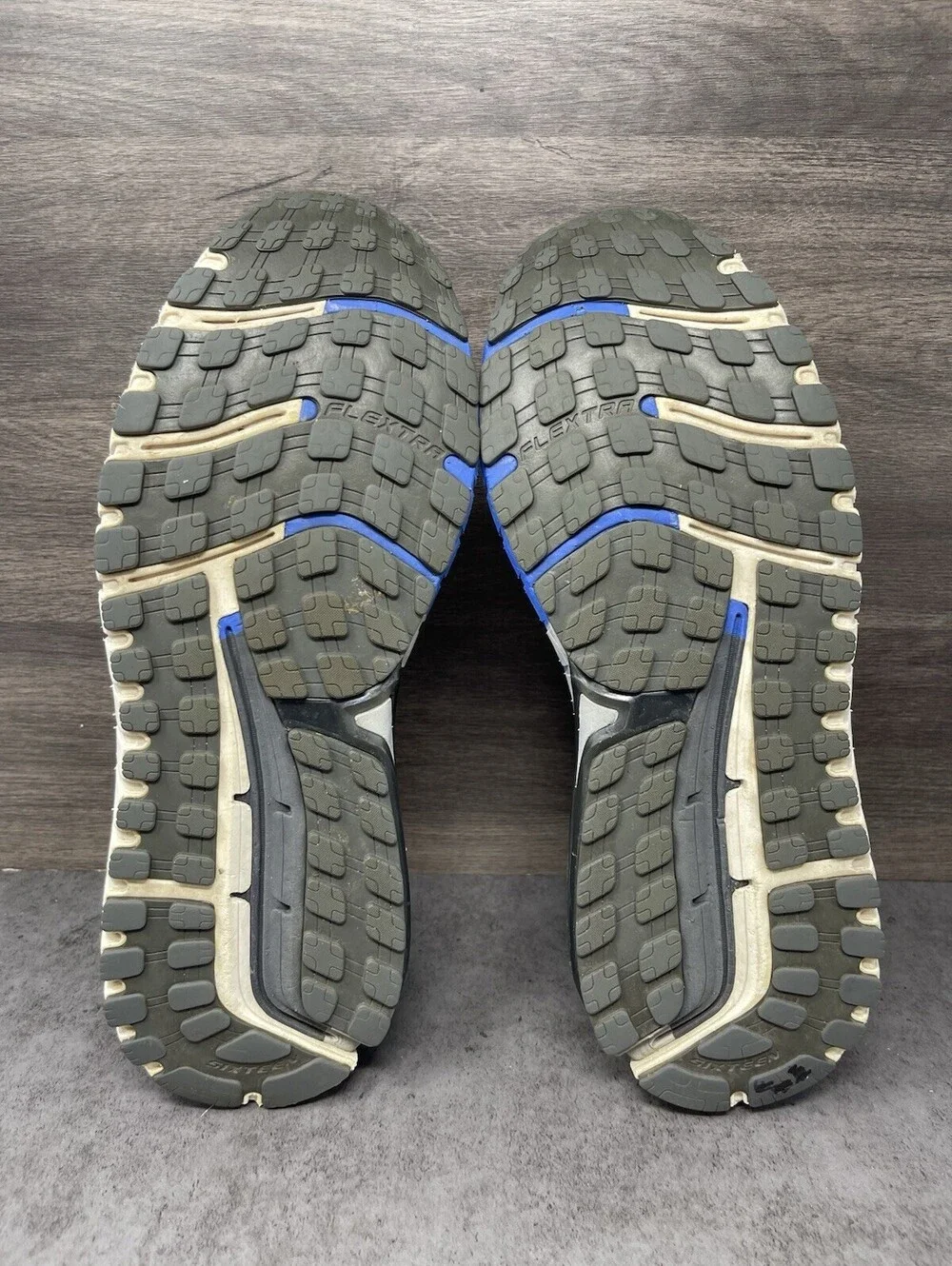 Brooks Beast 16 Silver Blue Mens Size 14 2E Wide Running Walking Shoes Sneakers